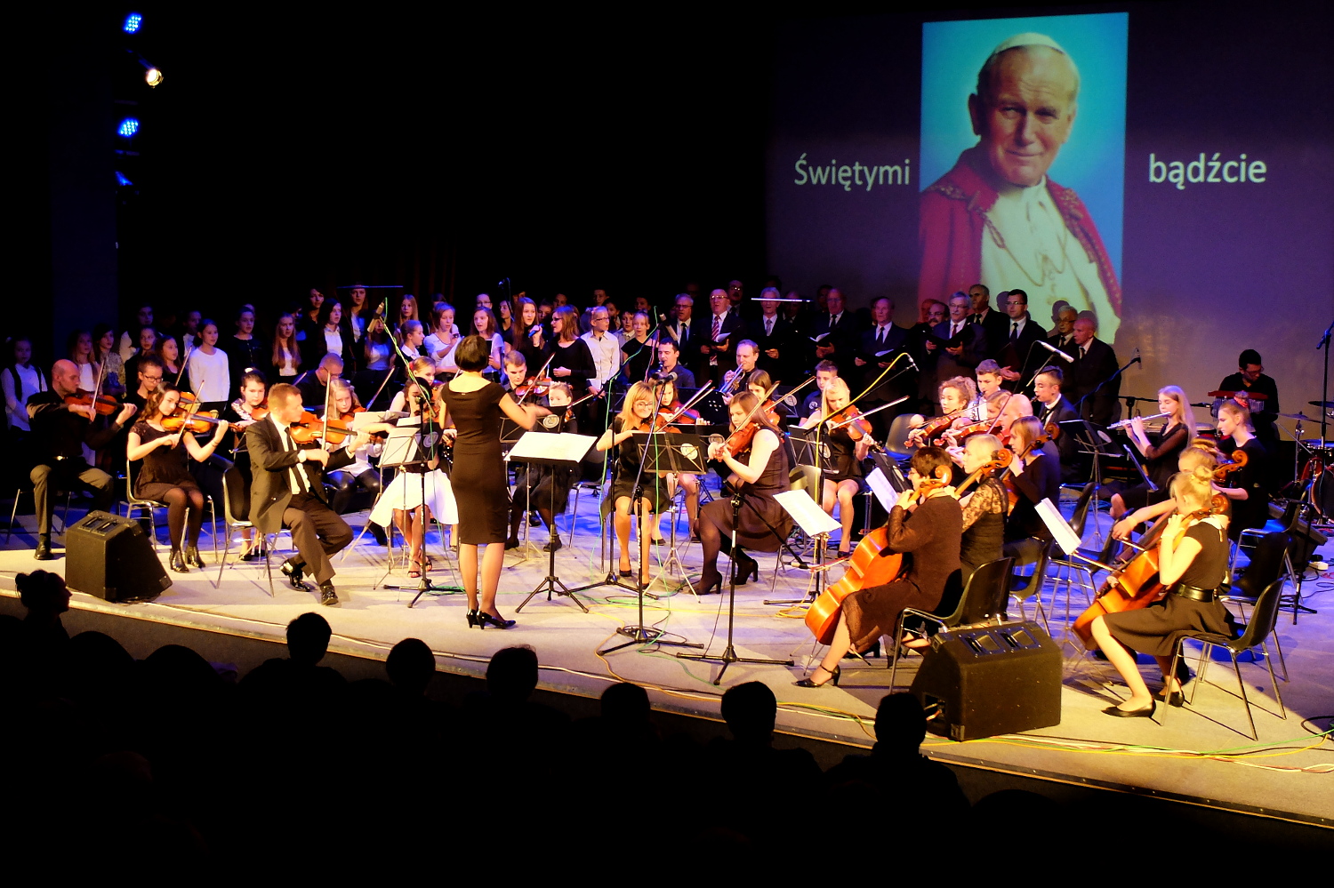 Koncert „Jan Paweł II – Świętymi Bądźcie”