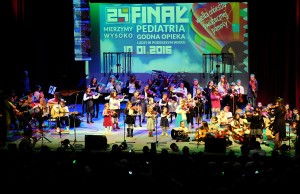 wosp_wspolny_koncert_suzuki_i_dodiart