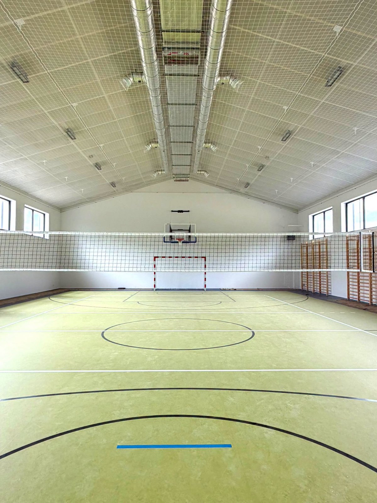 Kąpiele Wielkie mają nową halę sportową. Otwarcie na 100-lecie szkolnictwa we wsi